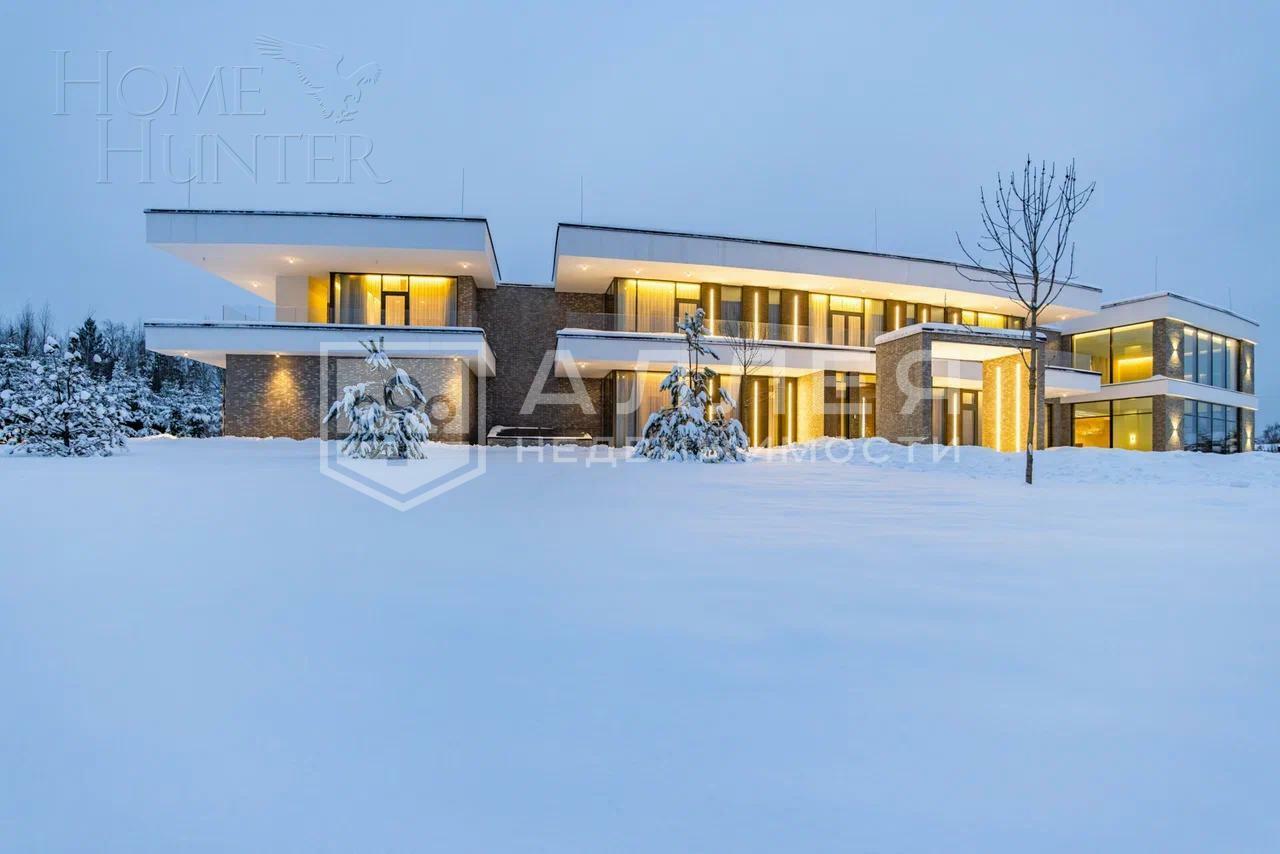 2-этажный коттедж 1 873.5 м² с отделкой