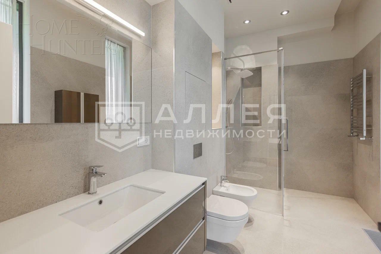 2-этажный коттедж 1 873.5 м² с отделкой