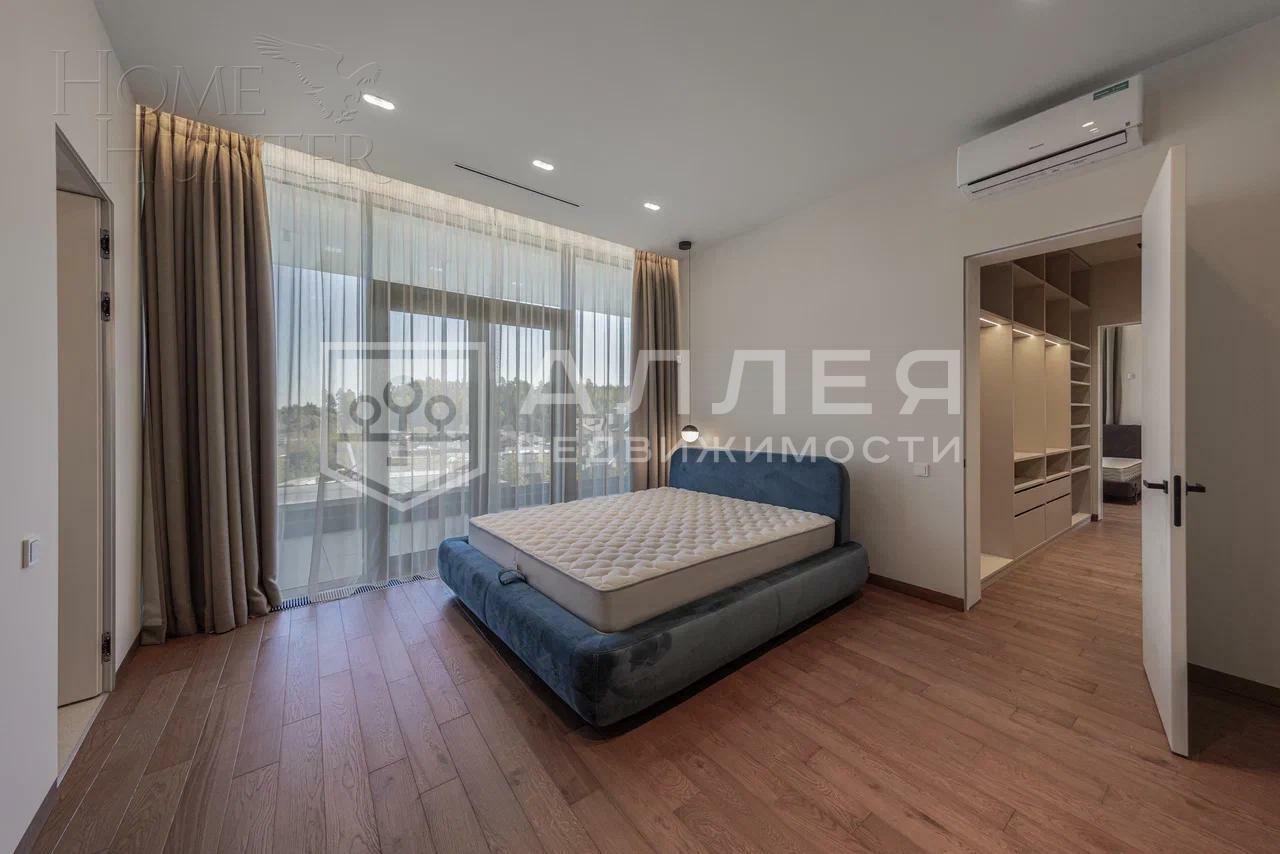 2-этажный коттедж 1 873.5 м² с отделкой