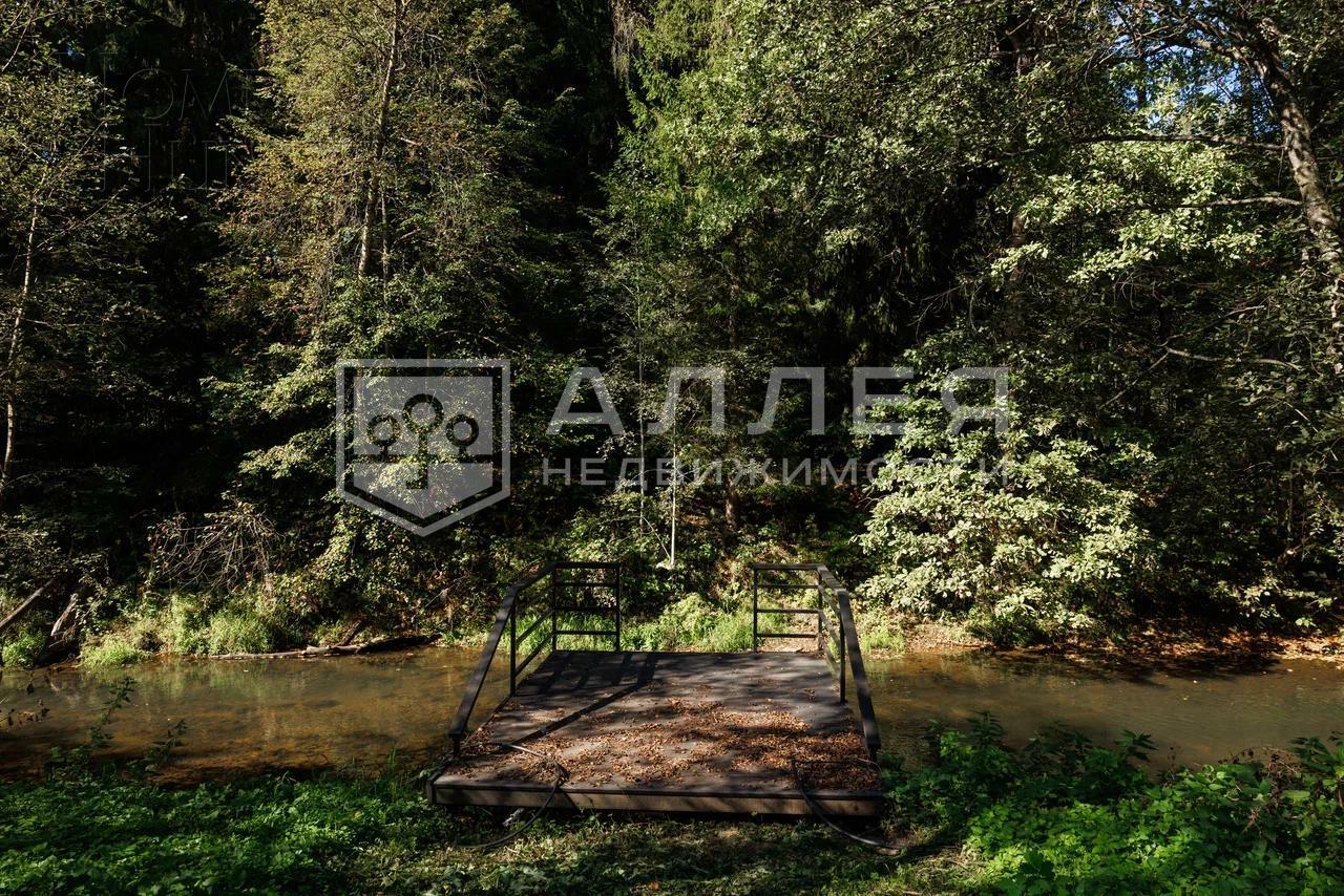 2-этажный коттедж 1 873.5 м² с отделкой