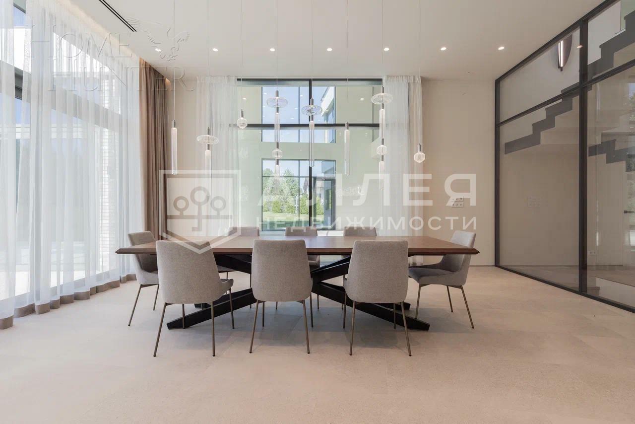 2-этажный коттедж 1 873.5 м² с отделкой