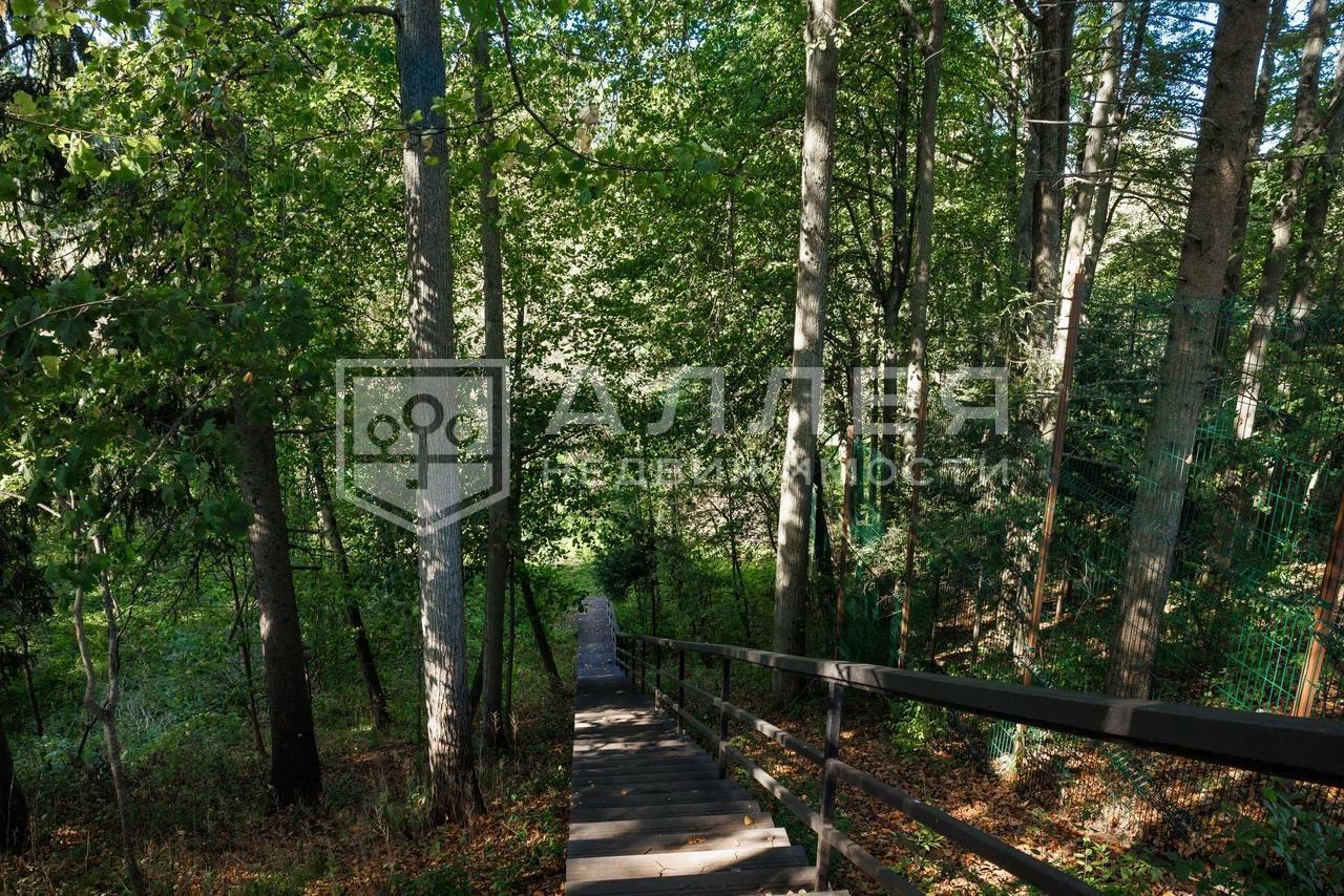 2-этажный коттедж 1 873.5 м² с отделкой