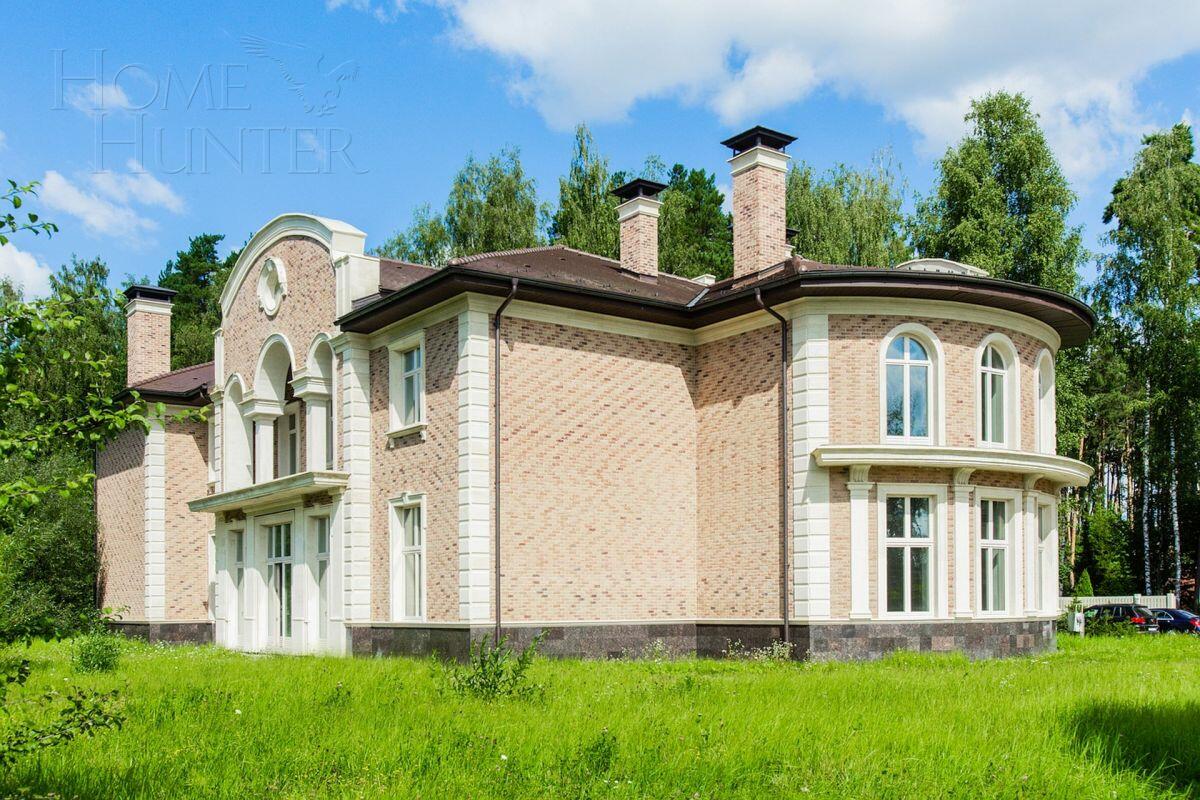 2-этажный коттедж 1 289 м² без отделки