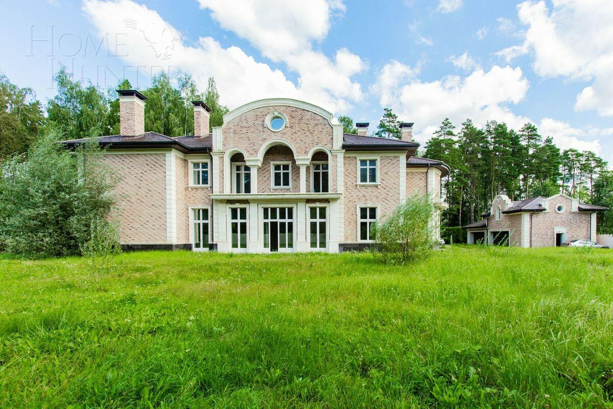 2-этажный коттедж 1 289 м² без отделки