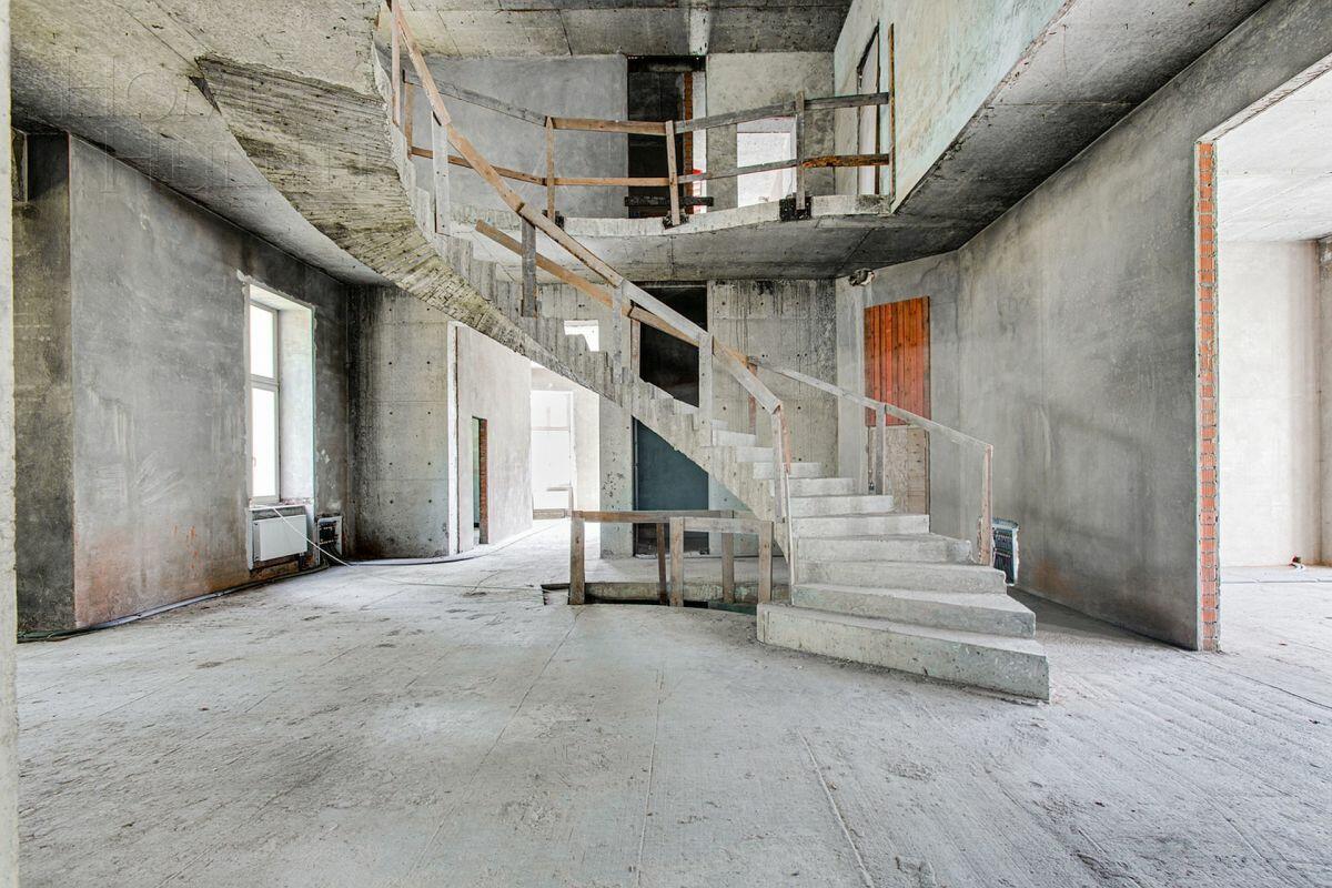 2-этажный коттедж 1 289 м² без отделки