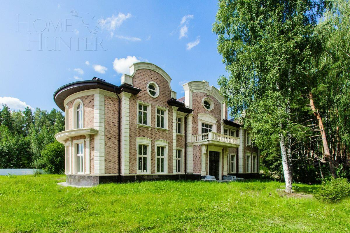 2-этажный коттедж 1 289 м² без отделки