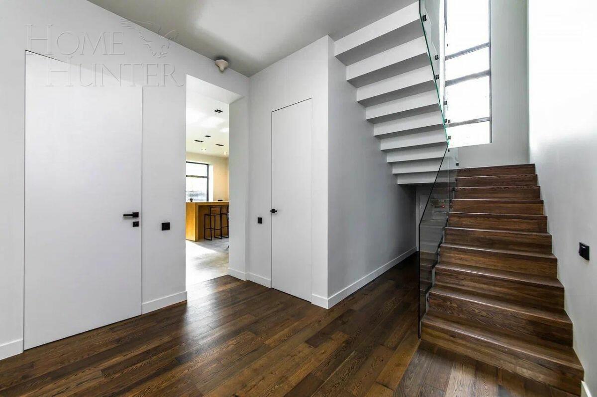 2-этажный коттедж 450 м² с отделкой