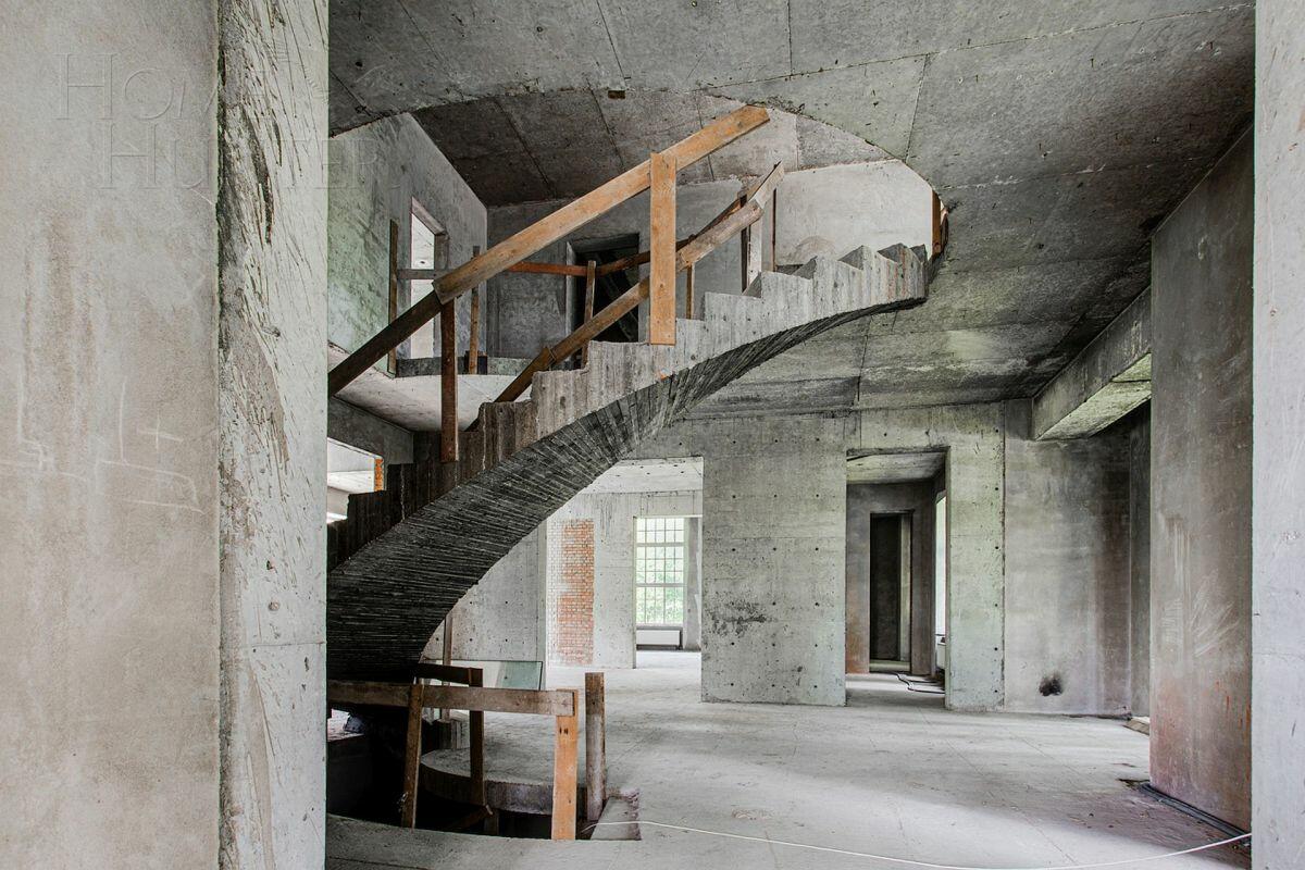 2-этажный коттедж 1 289 м² без отделки