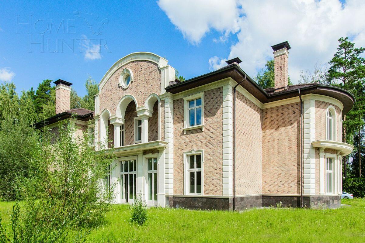 2-этажный коттедж 1 289 м² без отделки