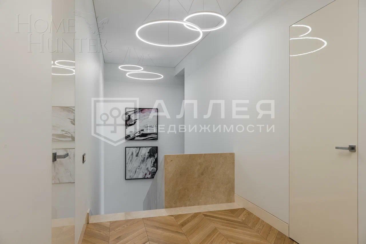 2-этажный коттедж 500 м² с отделкой