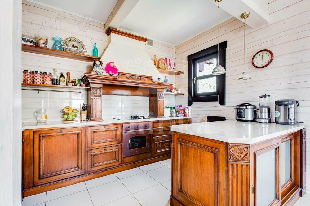 2-этажный коттедж 356 м² с отделкой