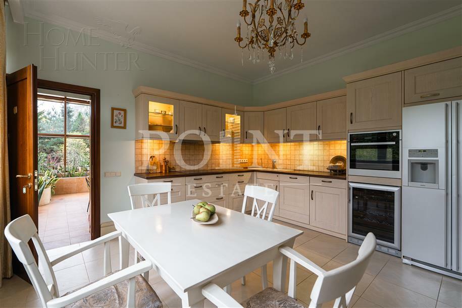 2-этажный коттедж 750 м² с отделкой