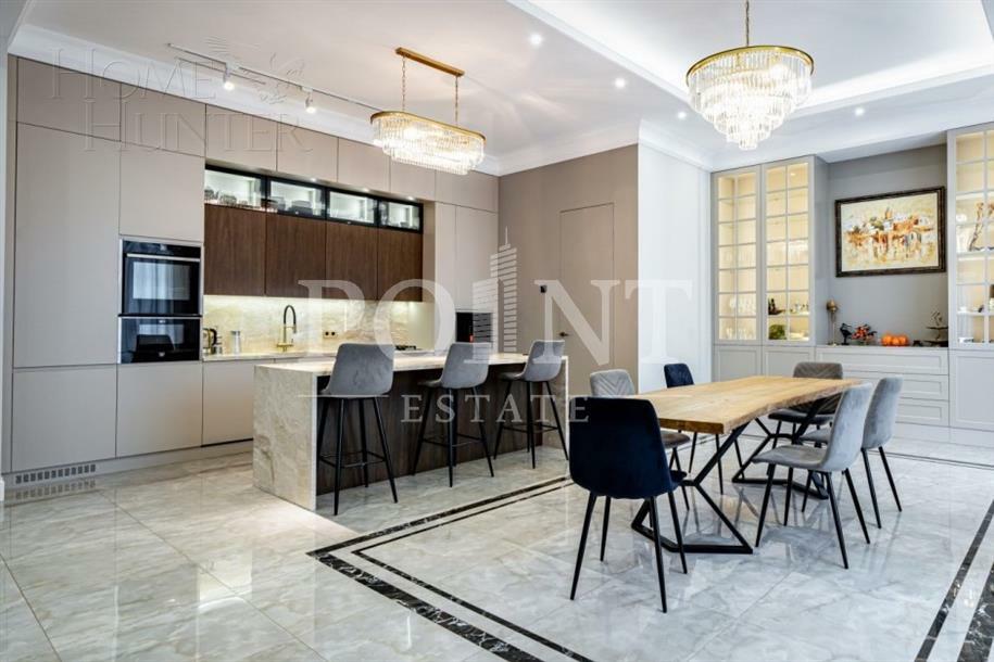 2-этажный коттедж 490 м² с отделкой