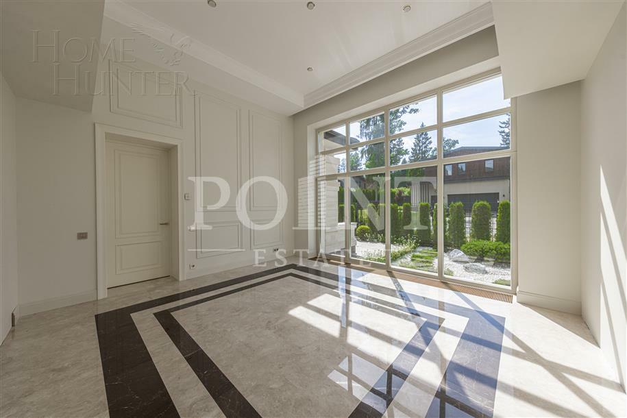 2-этажный коттедж 700 м² с отделкой