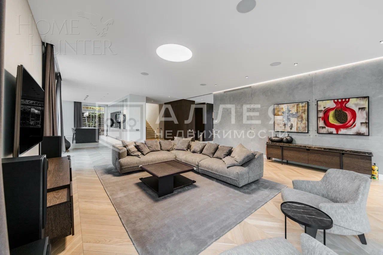 2-этажный коттедж 500 м² с отделкой