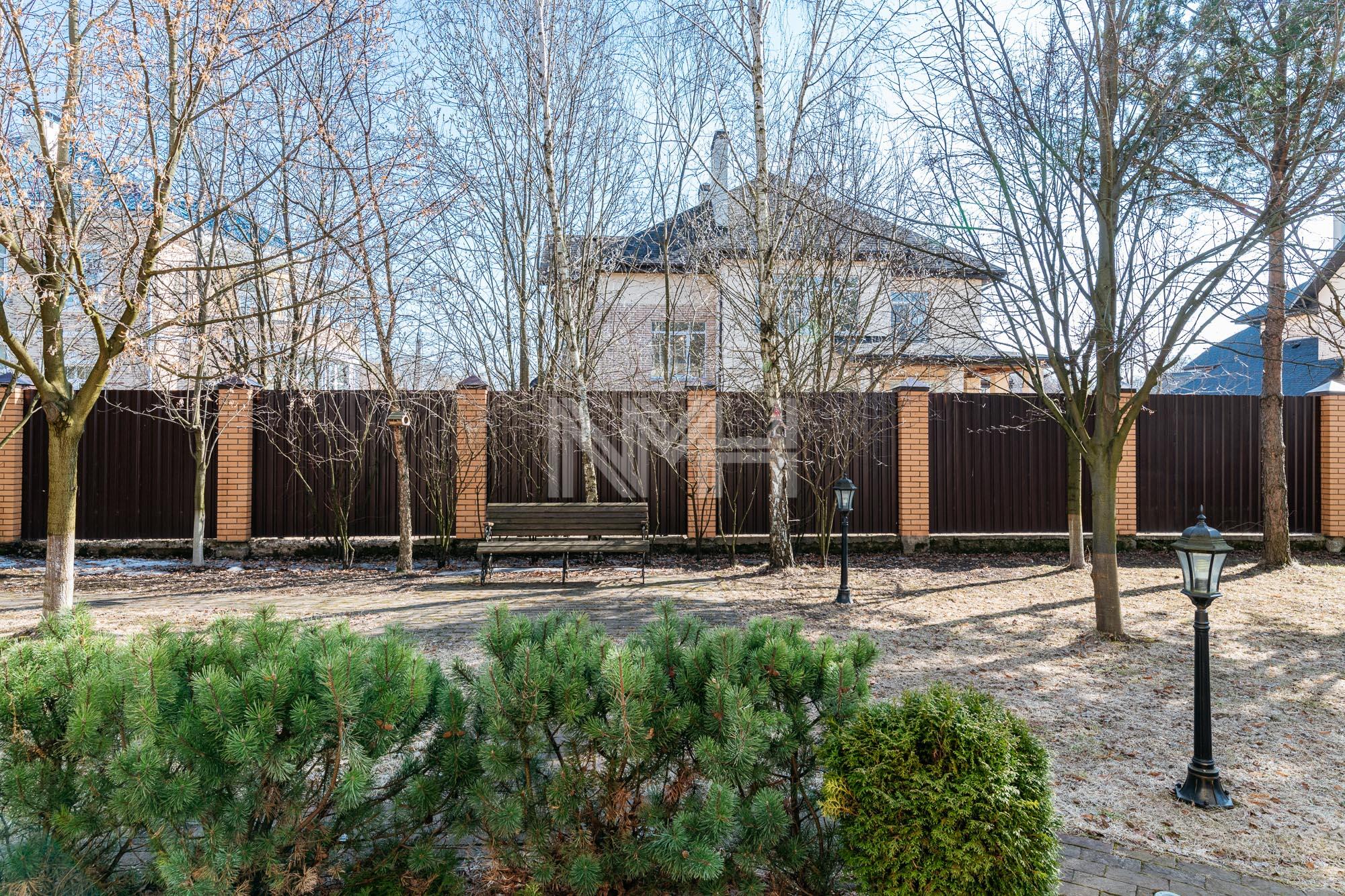 2-этажный коттедж 425 м² с отделкой