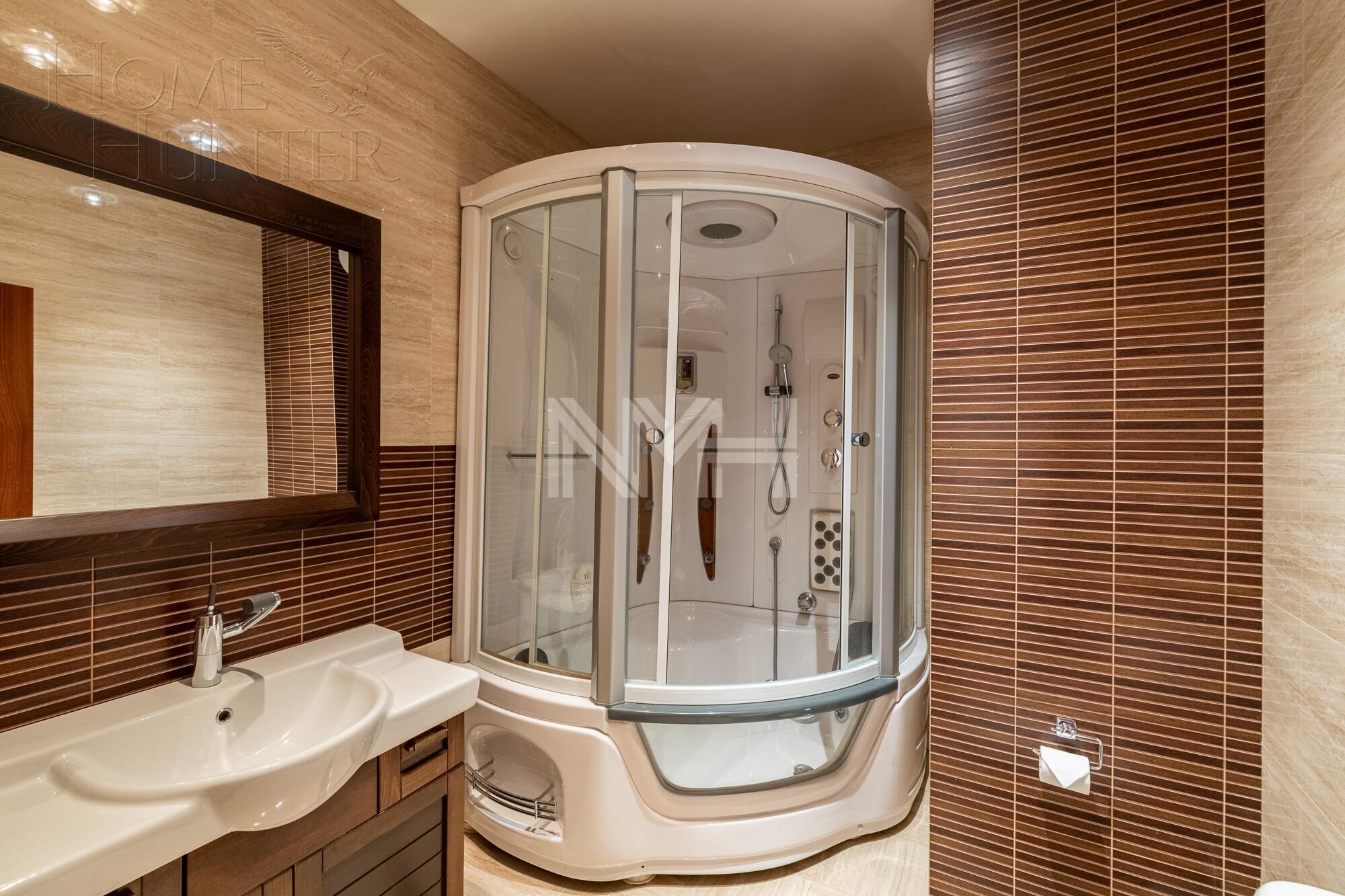 2-этажный коттедж 425 м² с отделкой