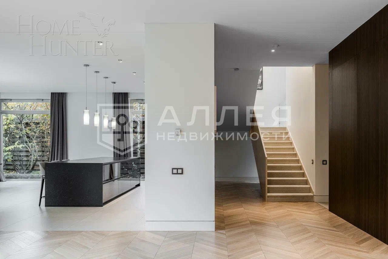 2-этажный коттедж 500 м² с отделкой