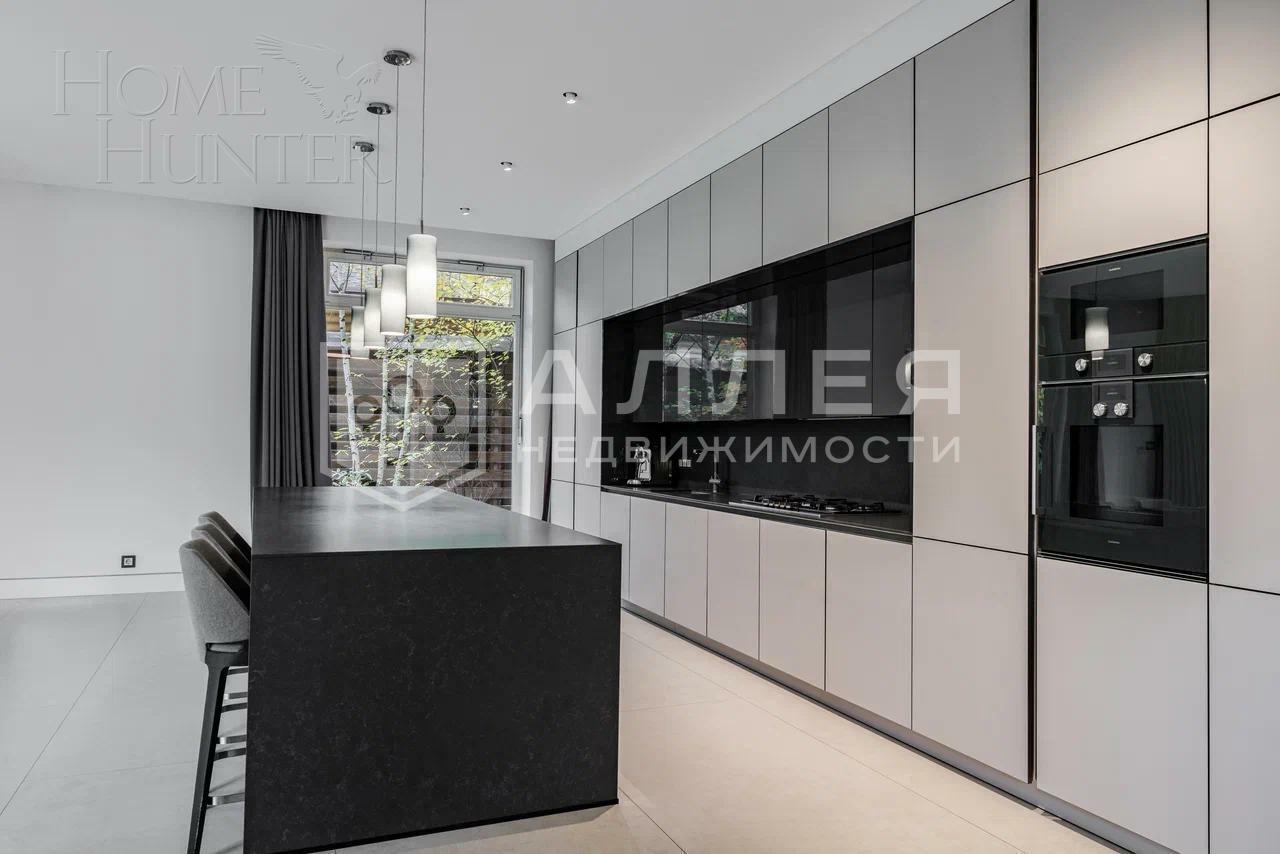 2-этажный коттедж 500 м² с отделкой