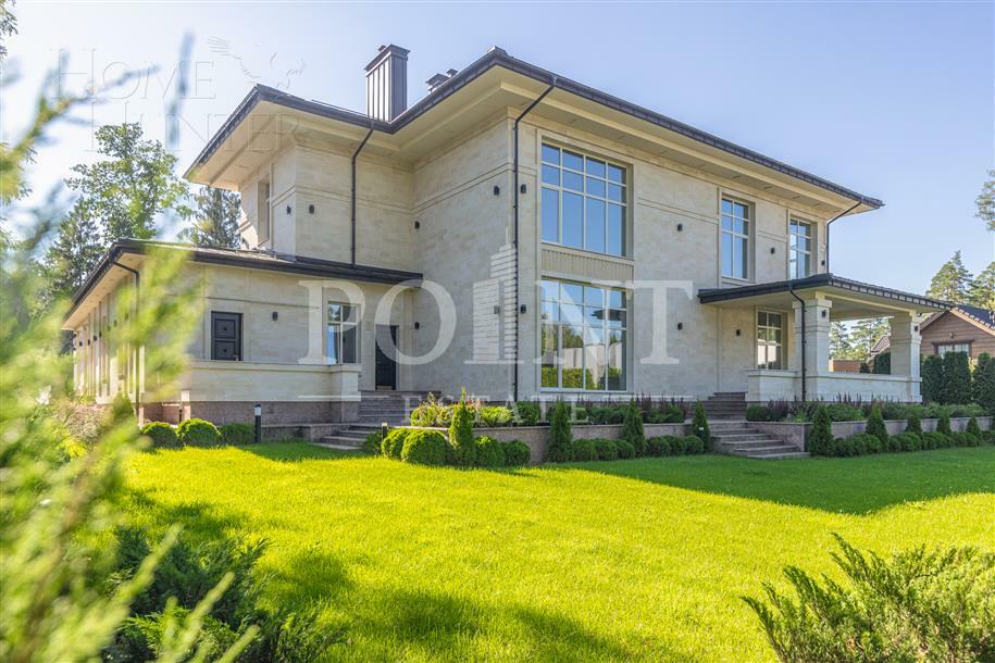 2-этажный коттедж 700 м² с отделкой