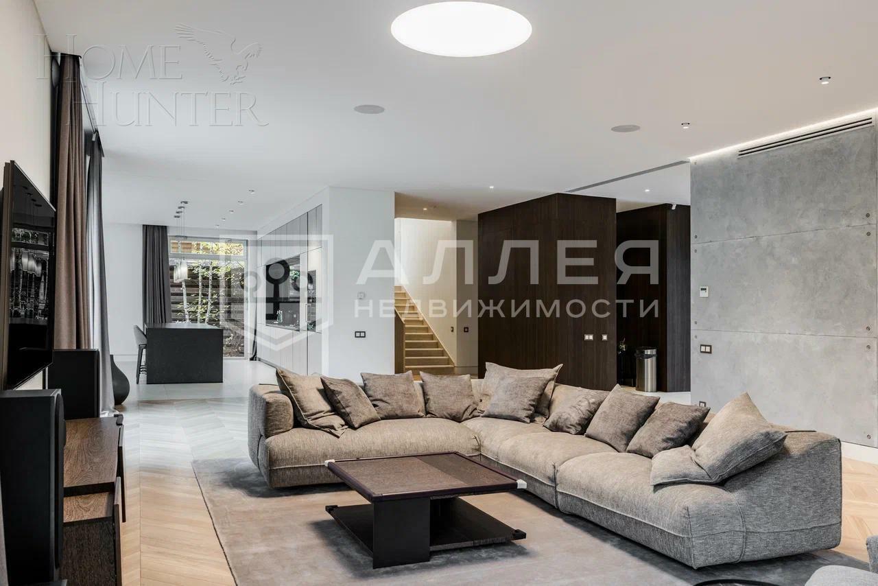 2-этажный коттедж 500 м² с отделкой