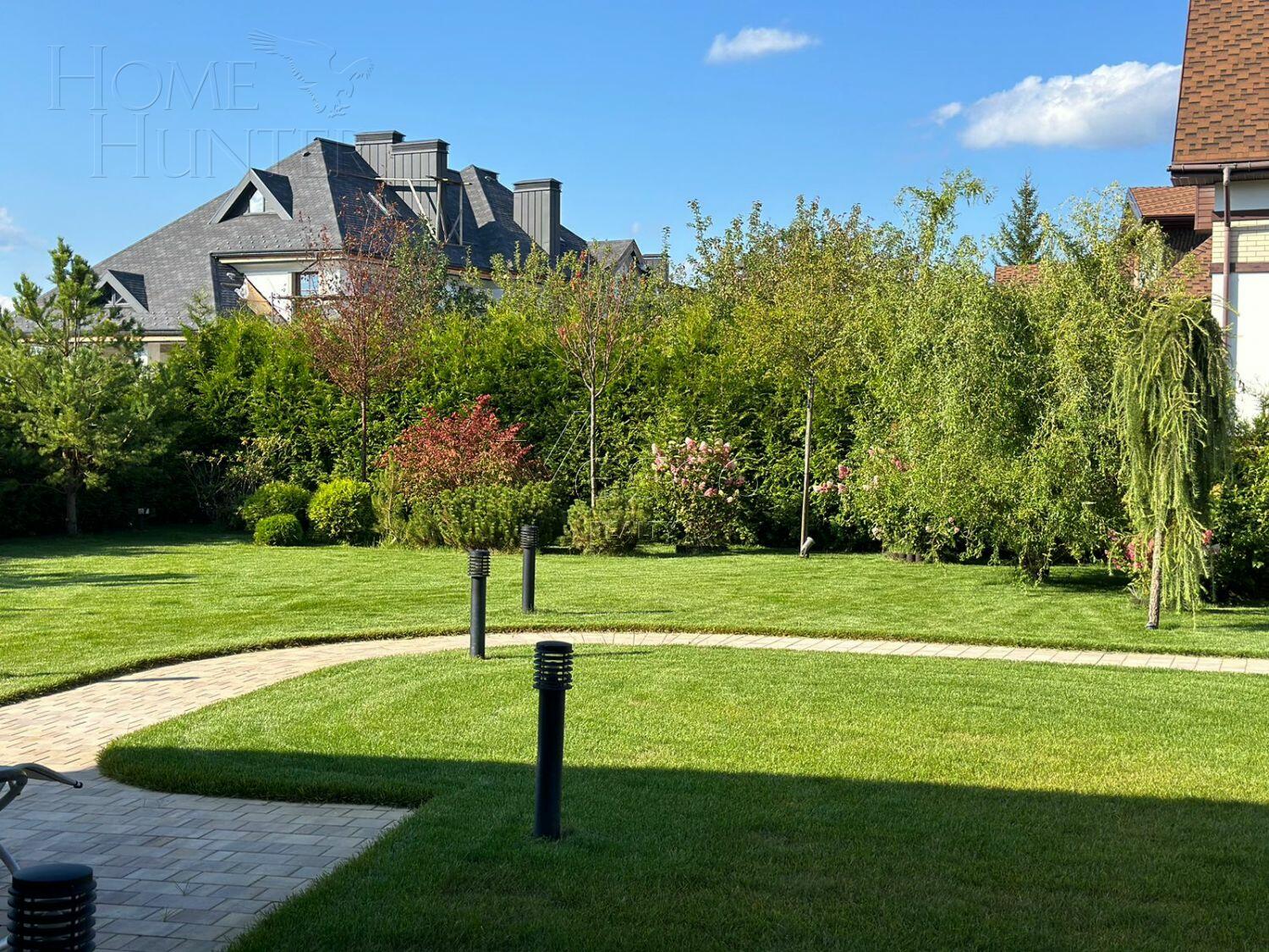 2-этажный коттедж 850 м² с отделкой