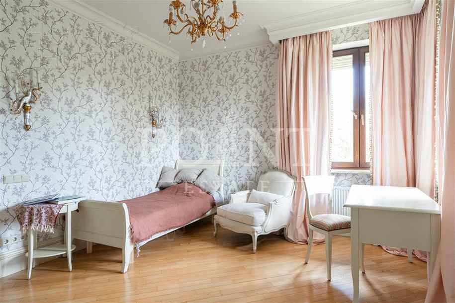 2-этажный коттедж 750 м² с отделкой