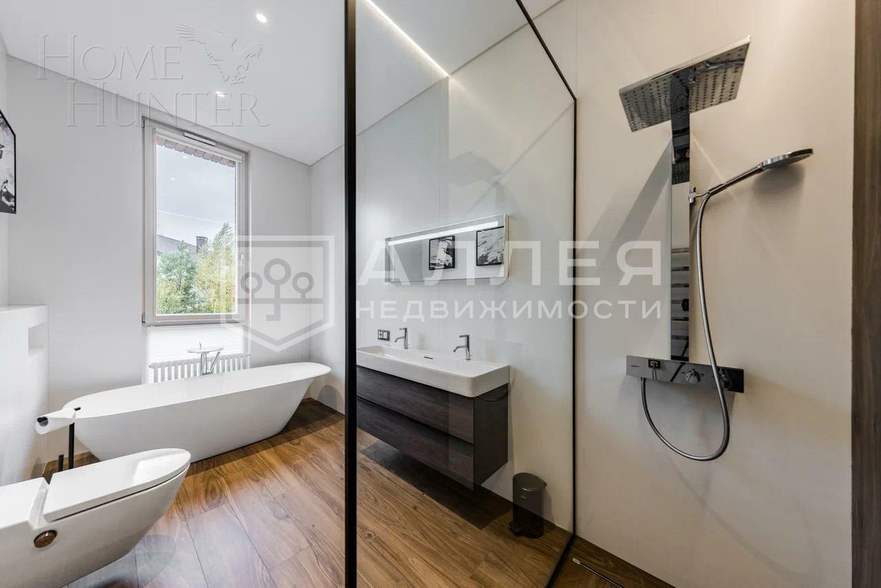 2-этажный коттедж 500 м² с отделкой