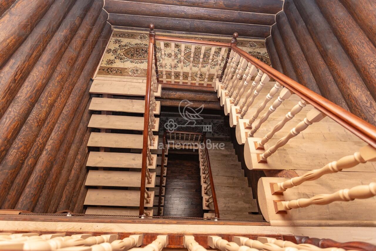 2-этажный коттедж 600 м² с отделкой