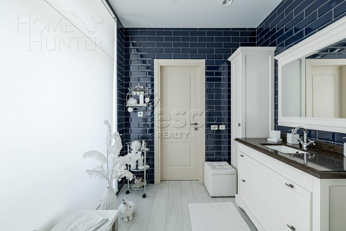 3-этажный таунхаус 275 м² с отделкой