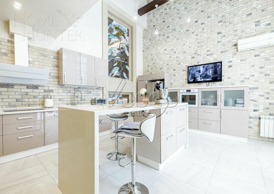 2-этажный таунхаус 550 м² с отделкой