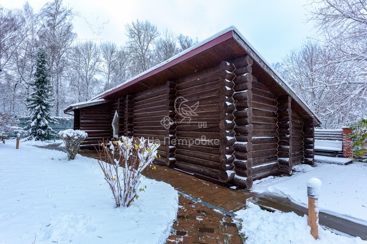 2-этажный коттедж 600 м² с отделкой