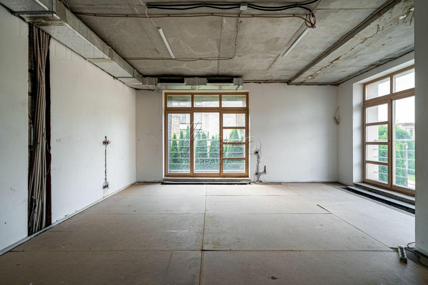 3-этажный таунхаус 323 м² без отделки