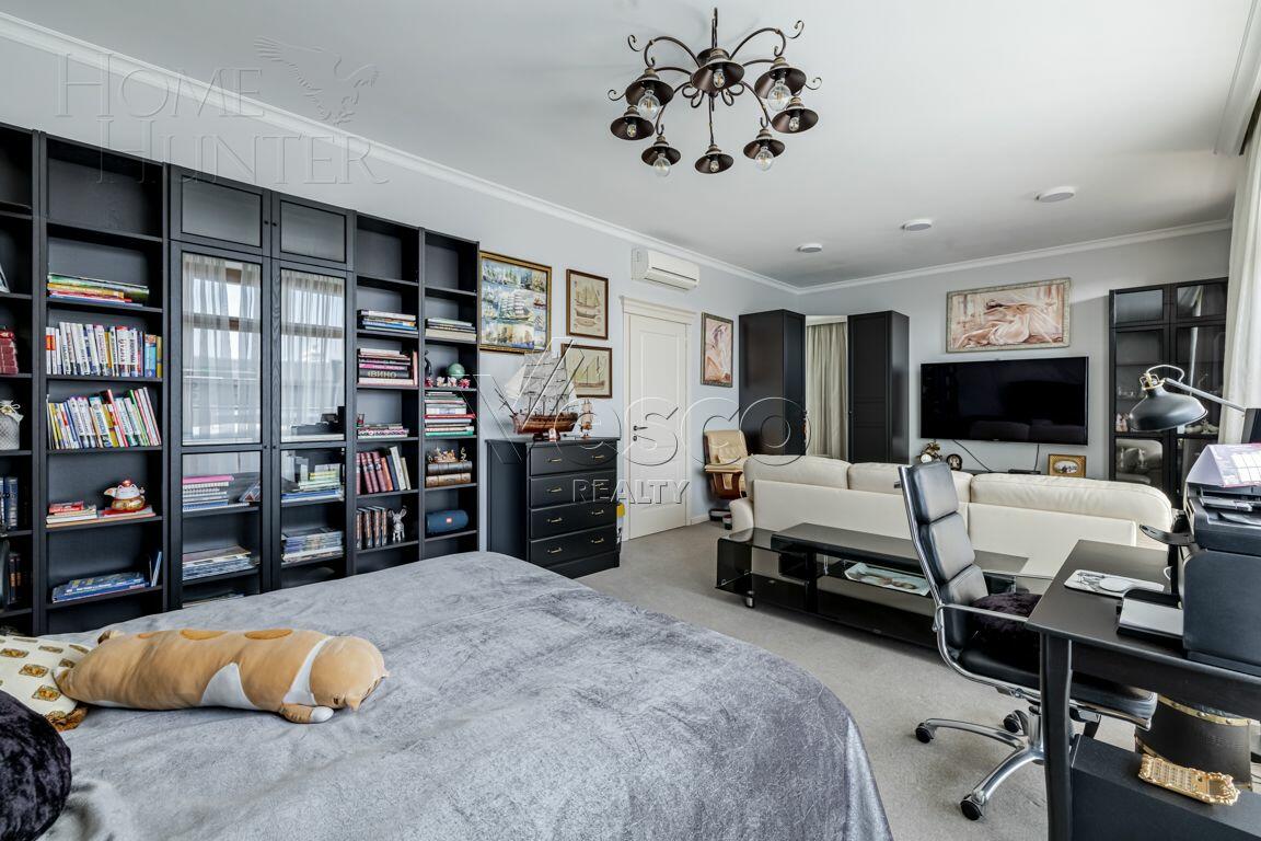 3-этажный таунхаус 275 м² с отделкой