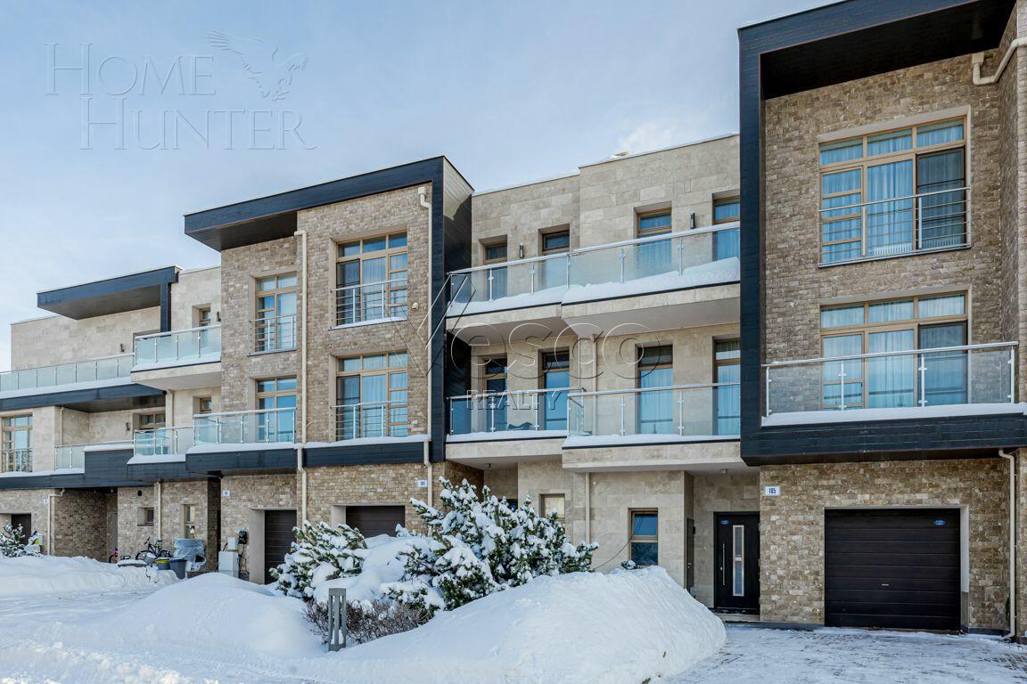 3-этажный таунхаус 275 м² с отделкой