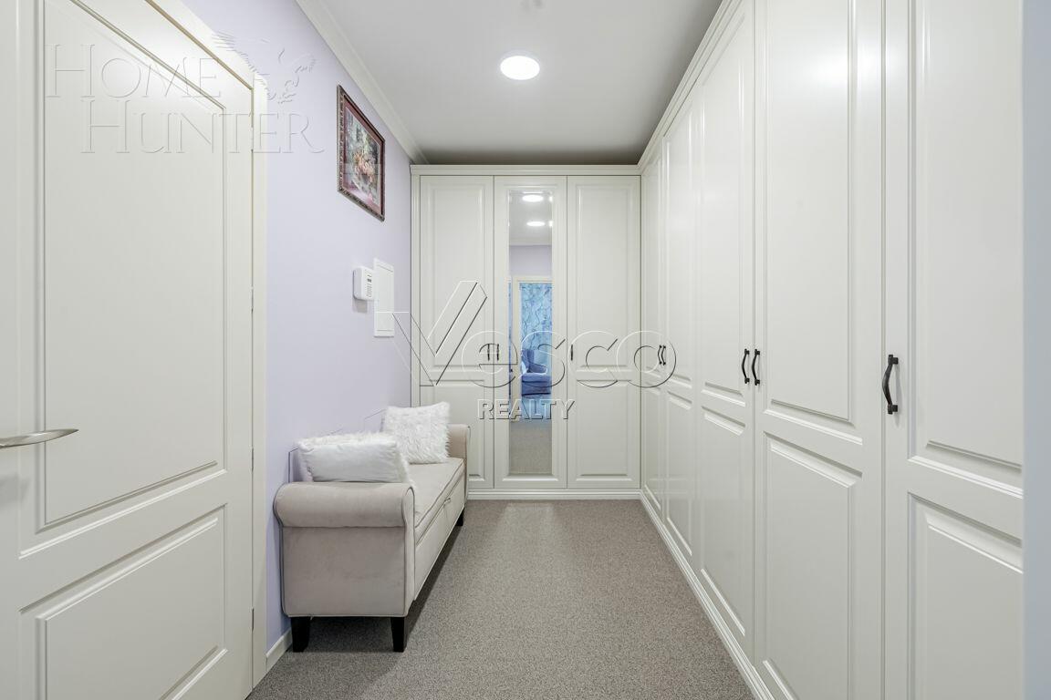 3-этажный таунхаус 275 м² с отделкой