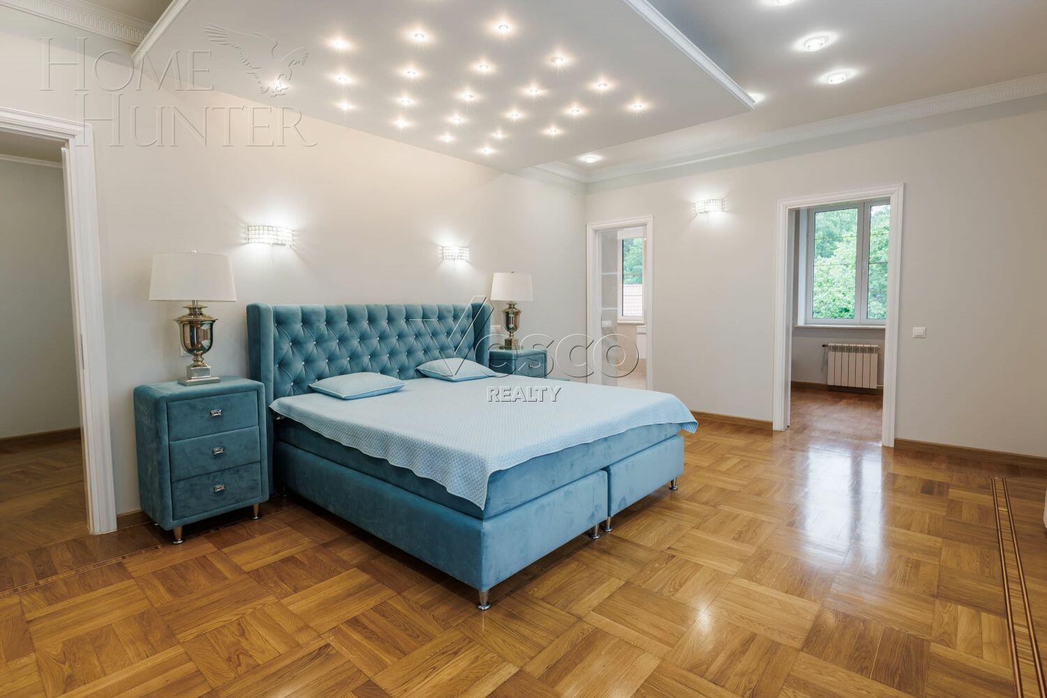 2-этажный коттедж 1 140 м² с отделкой