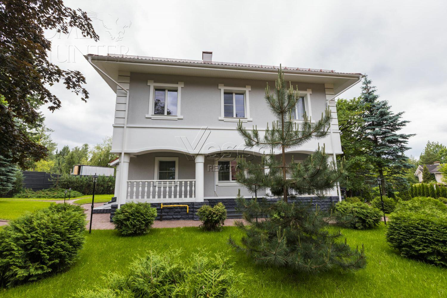 2-этажный коттедж 1 140 м² с отделкой