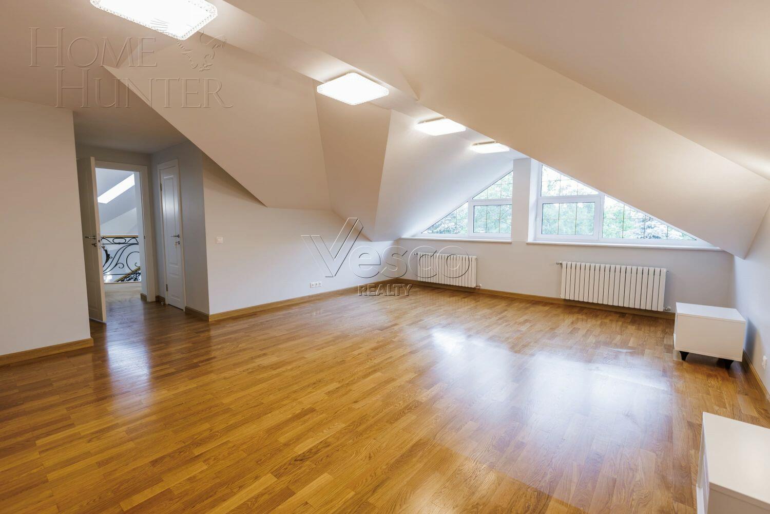 2-этажный коттедж 1 140 м² с отделкой