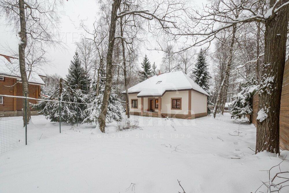 2-этажный коттедж 212 м² с отделкой