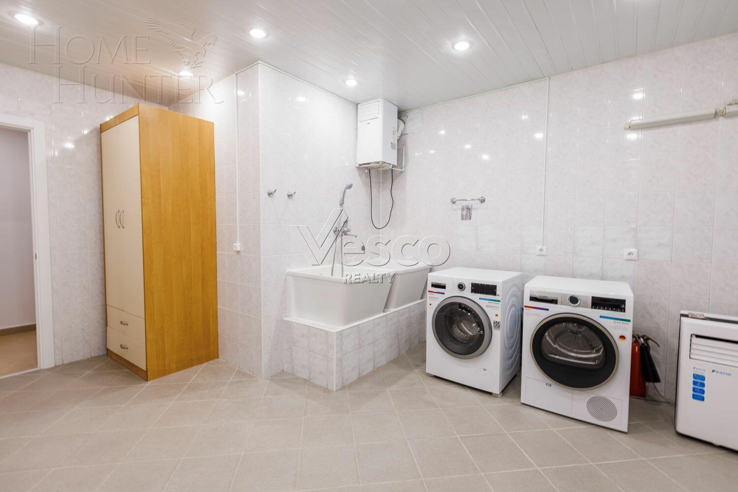 2-этажный коттедж 1 140 м² с отделкой