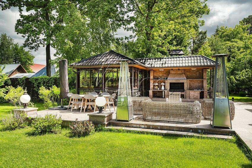 3-этажный коттедж 1 200 м² с отделкой