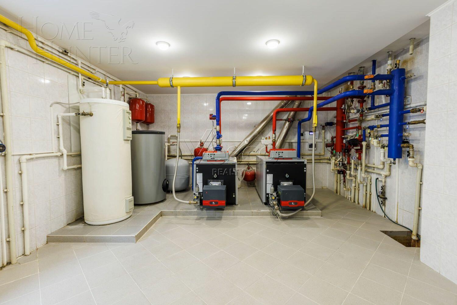 2-этажный коттедж 1 140 м² с отделкой