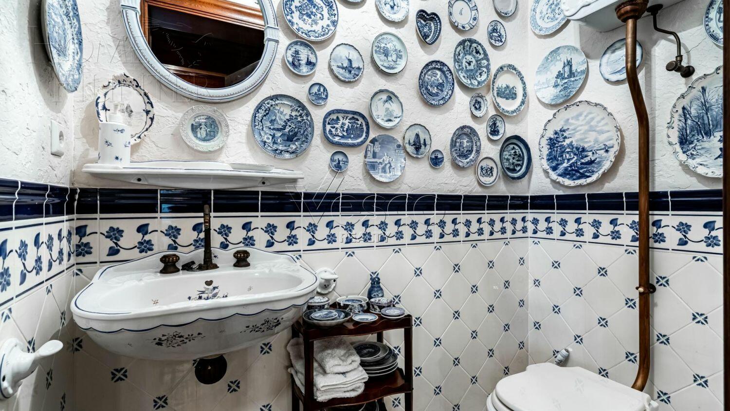 2-этажный коттедж 600 м² с отделкой