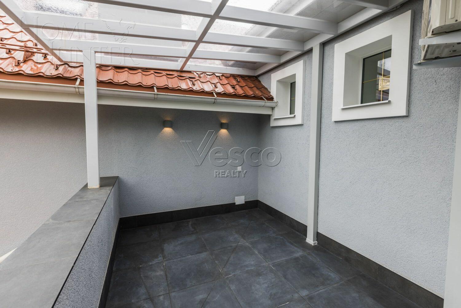 2-этажный коттедж 1 140 м² с отделкой