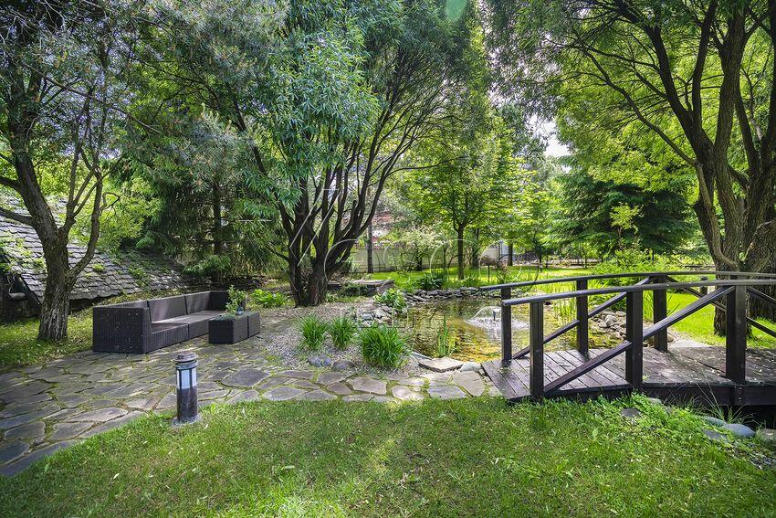 3-этажный коттедж 1 200 м² с отделкой