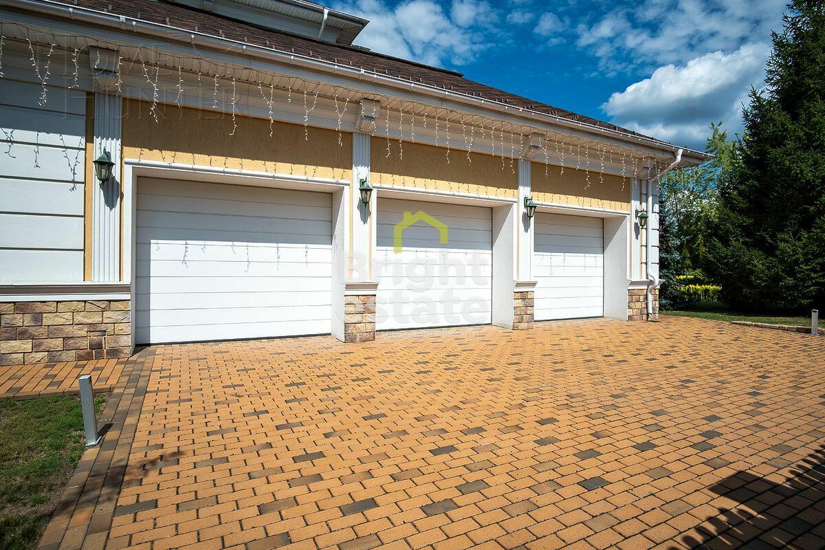 2-этажный коттедж 1 624 м² с отделкой