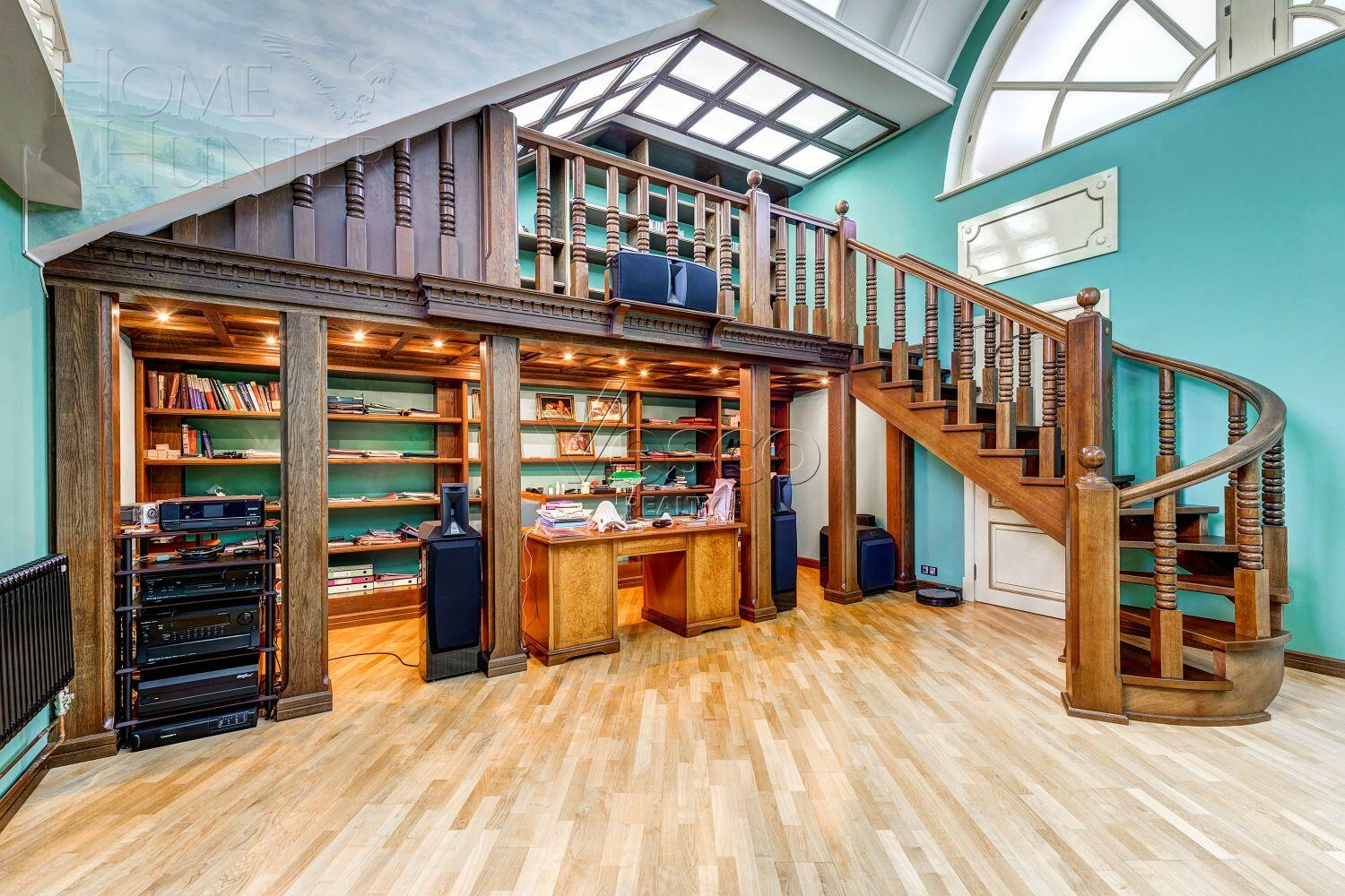 2-этажный коттедж 1 300 м² с отделкой