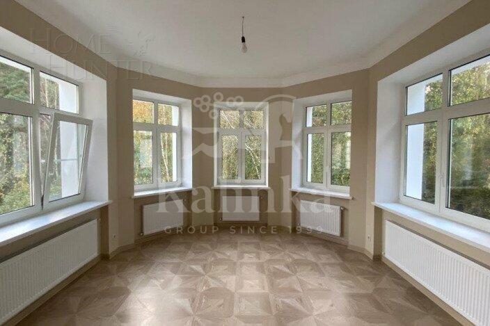 2-этажный коттедж 1 054 м² с отделкой
