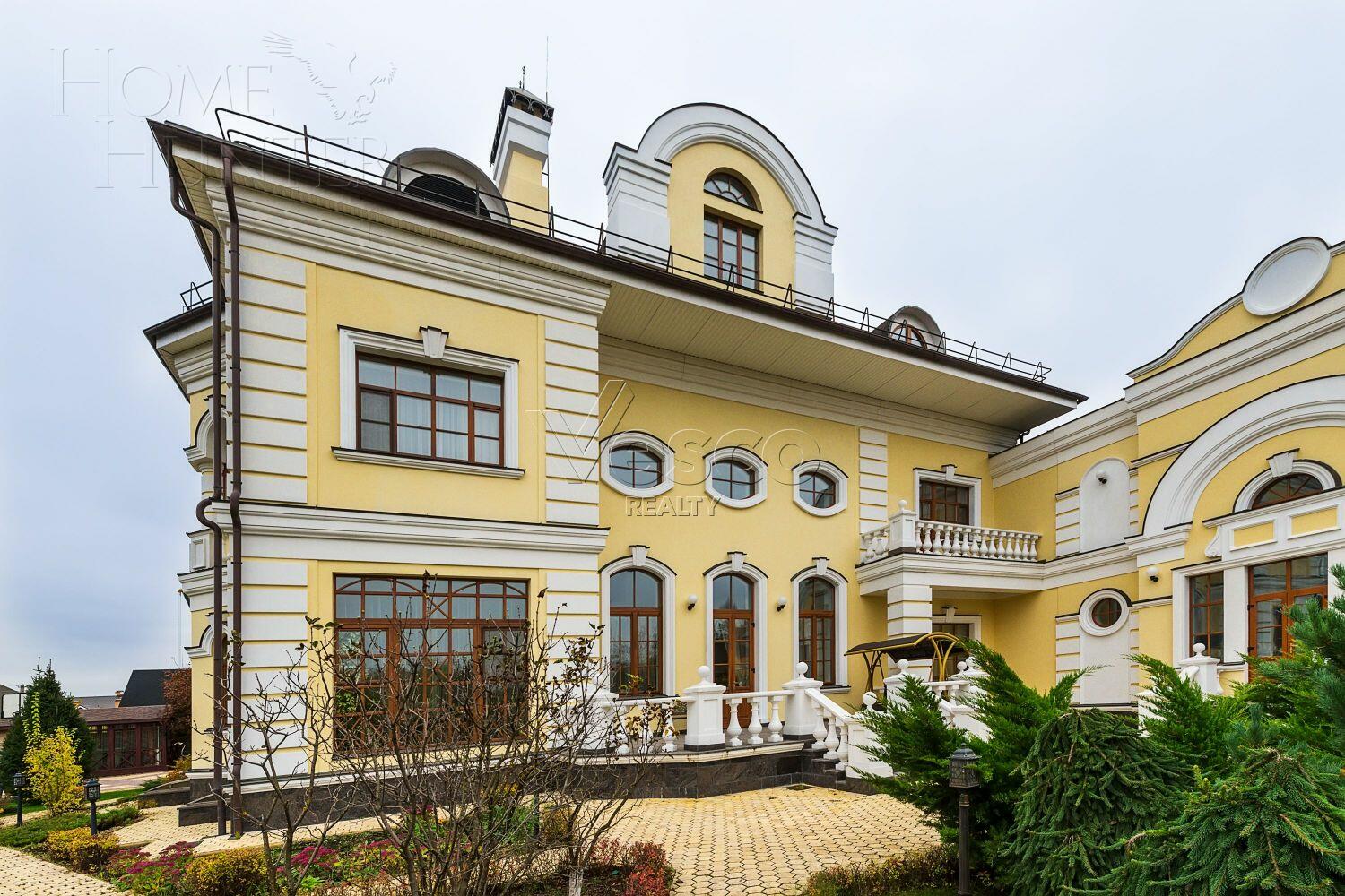 2-этажный коттедж 1 300 м² с отделкой